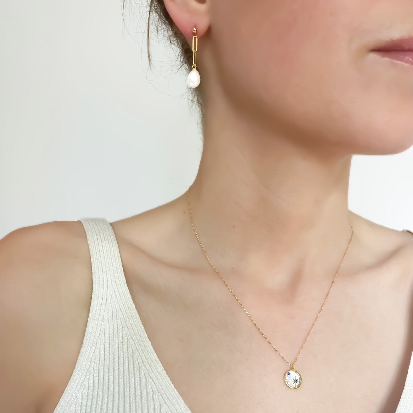 SALLY PEARL PENDANT